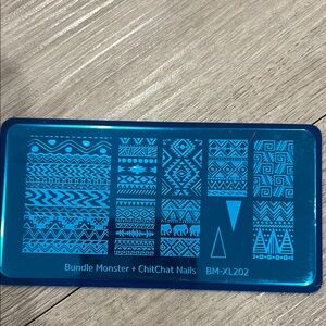 Bundle Monster ChitChat Nails Stamping Plate